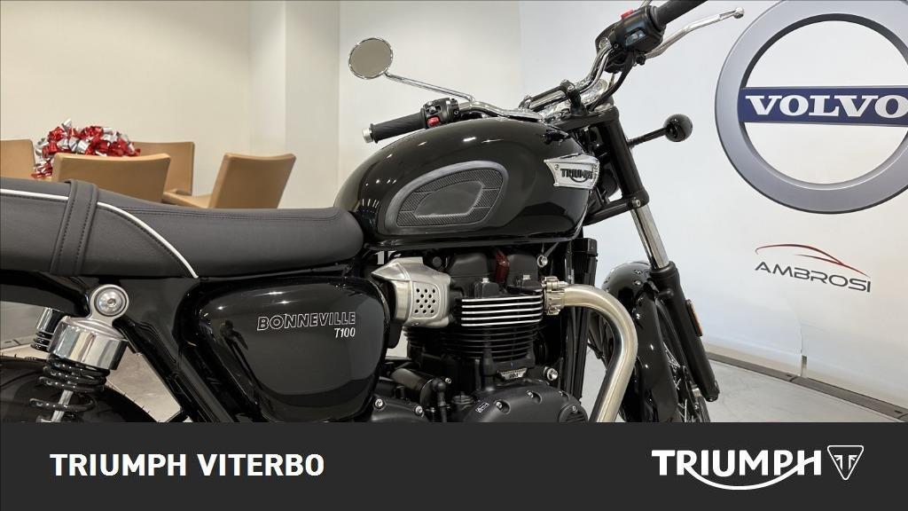 TRIUMPH Bonneville 900 T100 