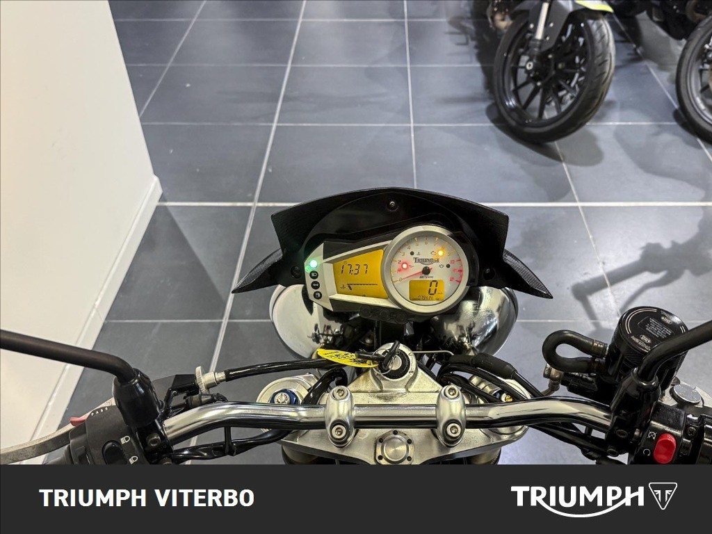 TRIUMPH Speed Triple 1050 